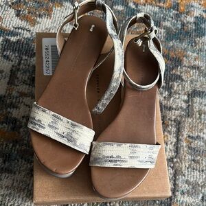 Women's Sandals - Silver